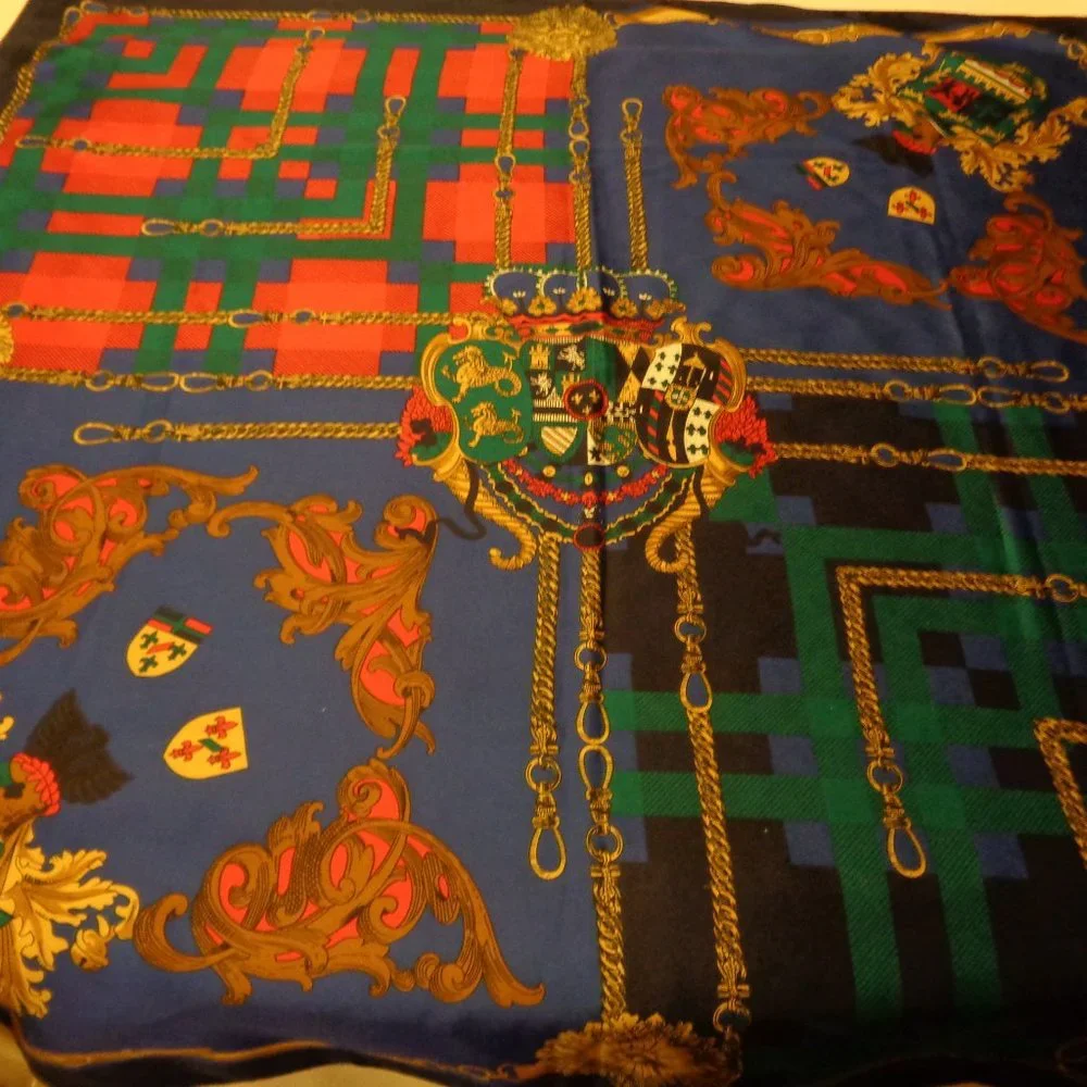 ITALY KINGLY QUEENLY BIG SCARF